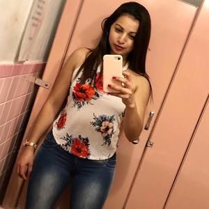 Meet your Posher, Beatriz